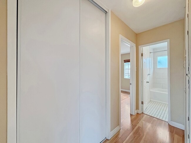 Building Photo - Beautiful 2BD/1BA Home in Clairemont W/ W/...