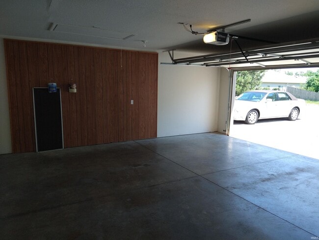 Building Photo - 12717 Grand Station Dr
