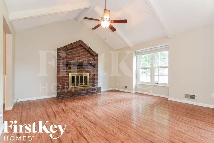 Building Photo - 211 N Cleveland Ave