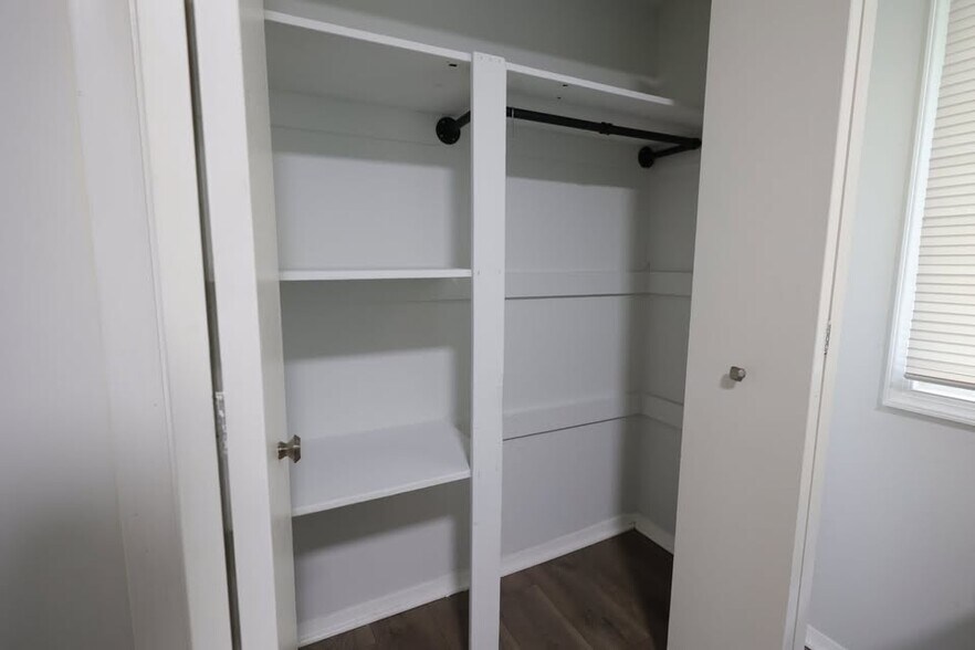 Building Photo - 2912 Kings Chapel Rd