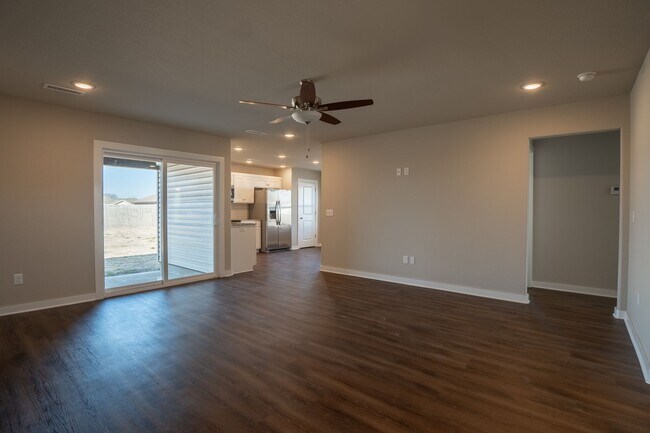 Building Photo - 3 Bedroom 2 Bathroom Home in  Farmington, AR!!!