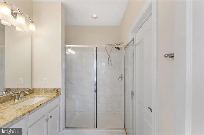 Building Photo - 46077 Hall Rd