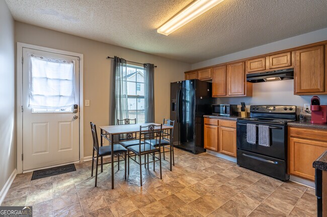 Building Photo - 106 Middlebrook Dr