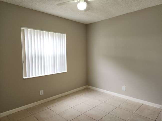 Building Photo - 3776 N University Dr