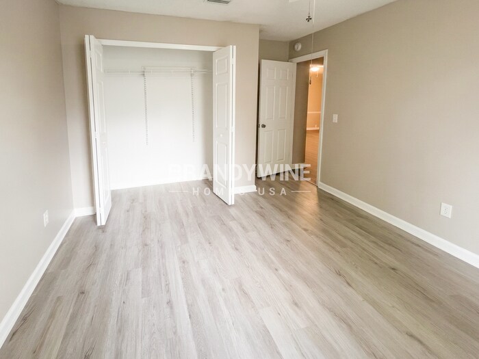 Building Photo - 1864 Ontario Ct