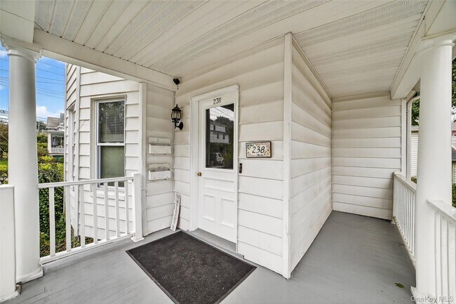 Building Photo - 238 Ringgold St
