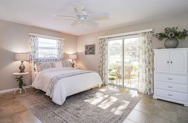 Building Photo - 73 Royal Oak Ct