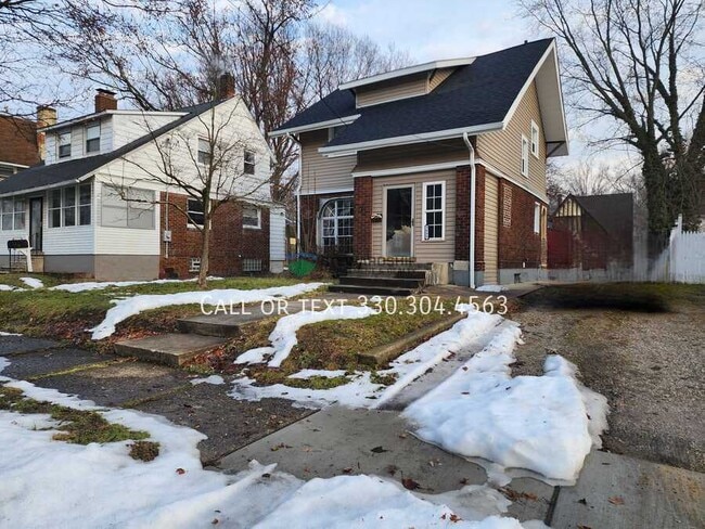 Building Photo - 1603 Hampton Rd