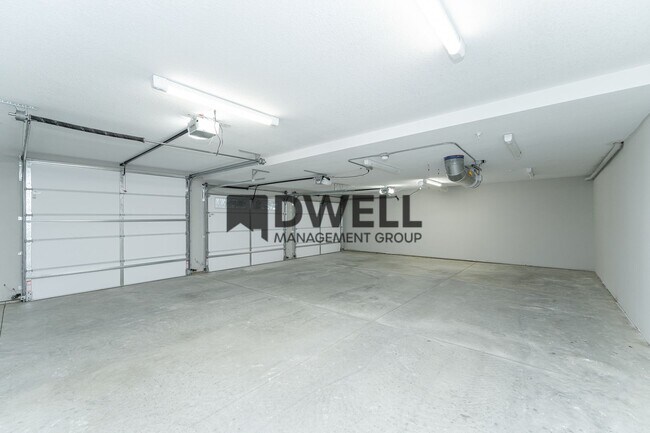 Building Photo - Brand NEW Caroline Apartments - 207-Move i...
