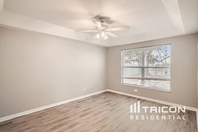 Building Photo - 1648 Harbor Oaks Dr