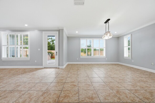 Building Photo - 47 Dominica Ct