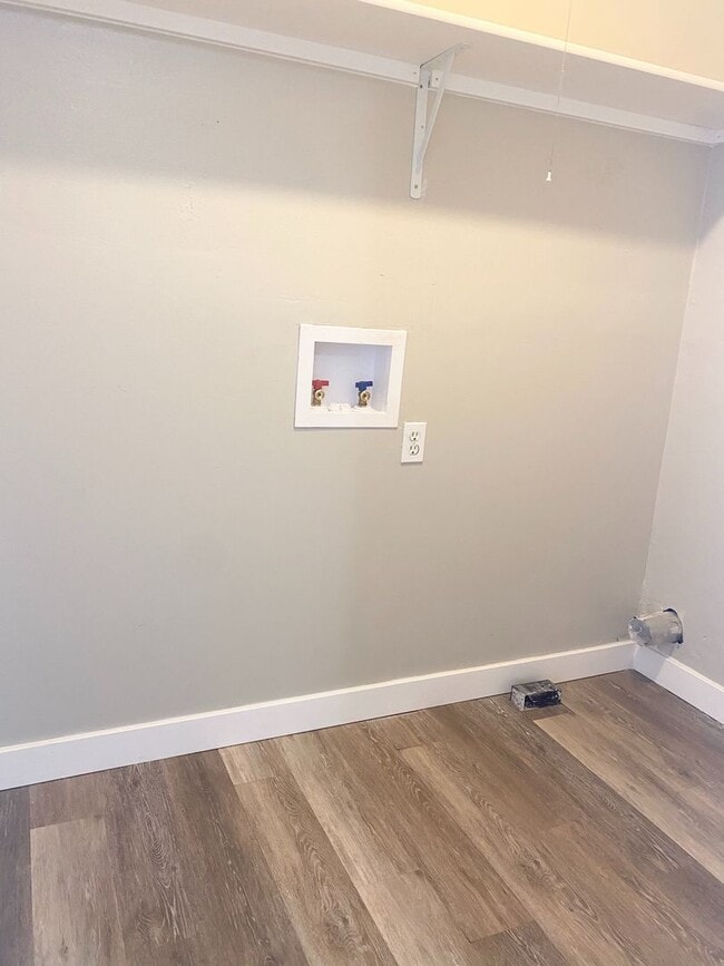 Building Photo - 417 N 30th St