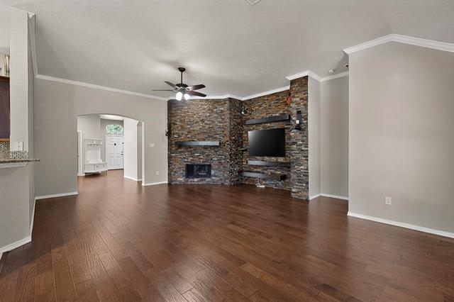 Building Photo - 337 Royal Oak Dr