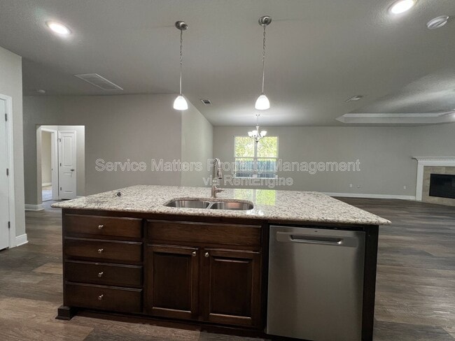 Building Photo - 3888 Ranch Rd