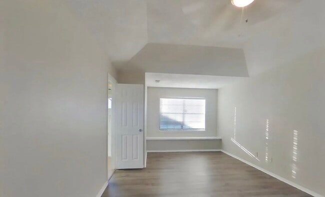Building Photo - Special 3 bedroom in Lewisville