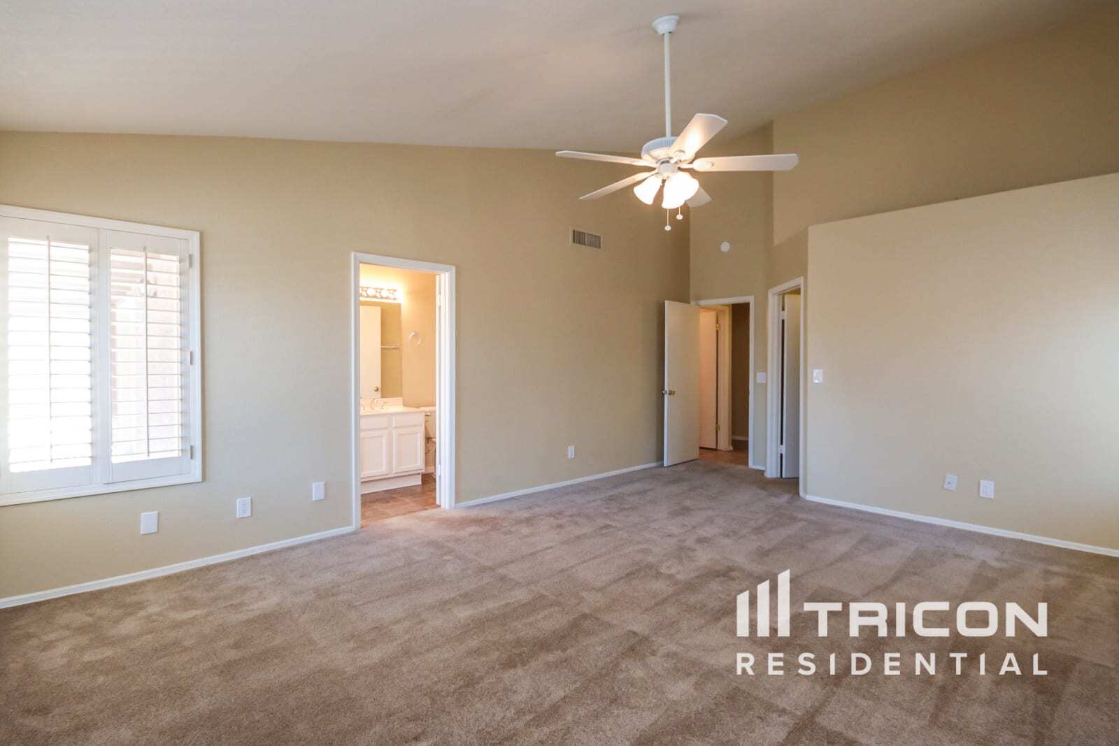 Building Photo - 1519 E Sequoia Dr