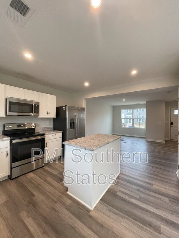 Building Photo - 231 Lehman Way