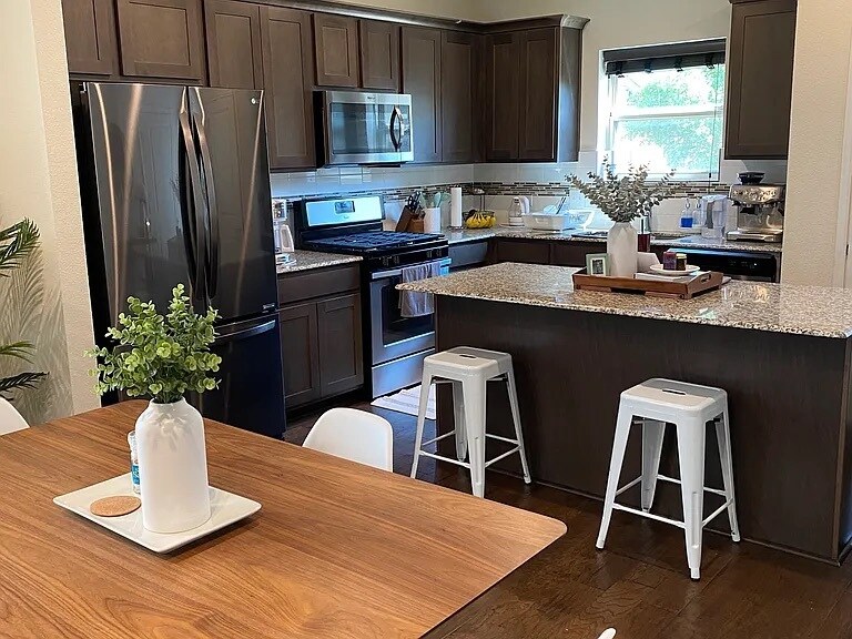 Building Photo - 5801 A Charles Merle Dr