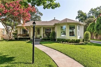 Building Photo - 5921 Kenwood Ave