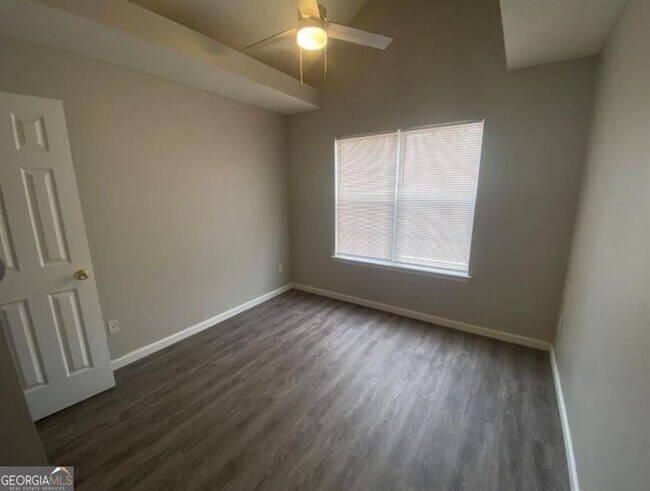 Building Photo - 230 Stirling Bridge Dr