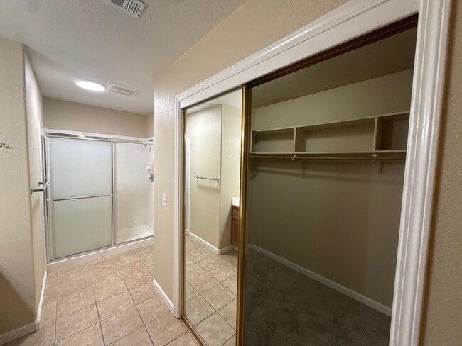 Building Photo - 3 Bed| 2 Bath | 1407SF | 2 Car Garage | Single Story | Tenant pays $175 monthly for WS&G