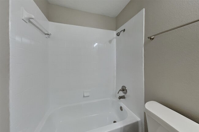 Building Photo - 6715 Atasca S Ct