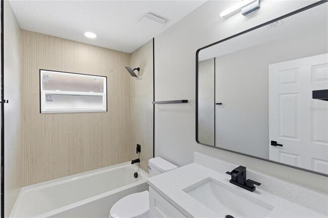 Building Photo - 5720 79th Ave