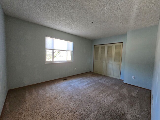 Building Photo - First Floor One Bedroom Condo in Lafayette, CO!