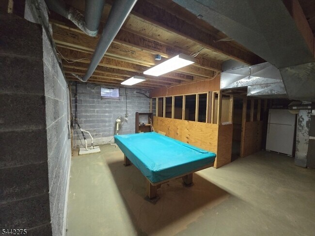 Building Photo - 41 Arbor Cir
