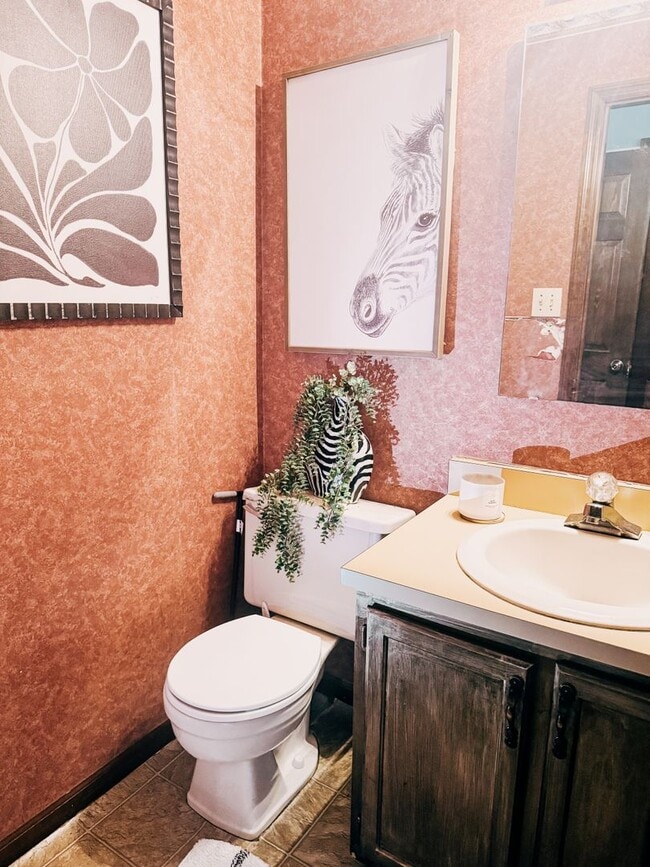 Building Photo - 617 Lufkin Cir