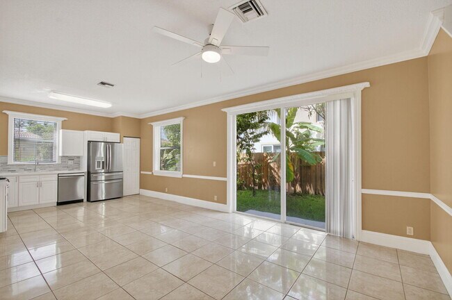 Building Photo - 1756 Pierside Cir