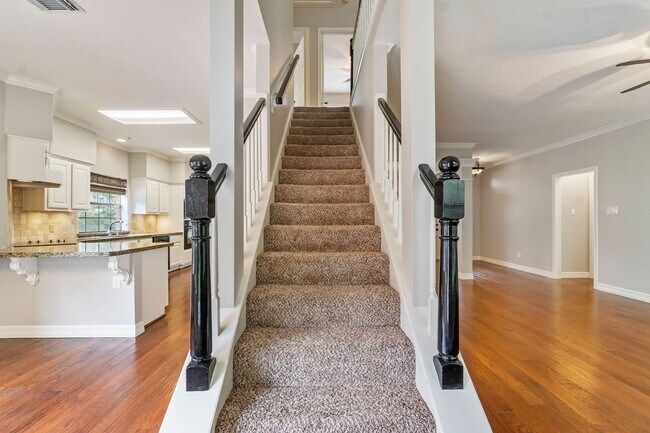 Building Photo - 31 N Duskwood Pl