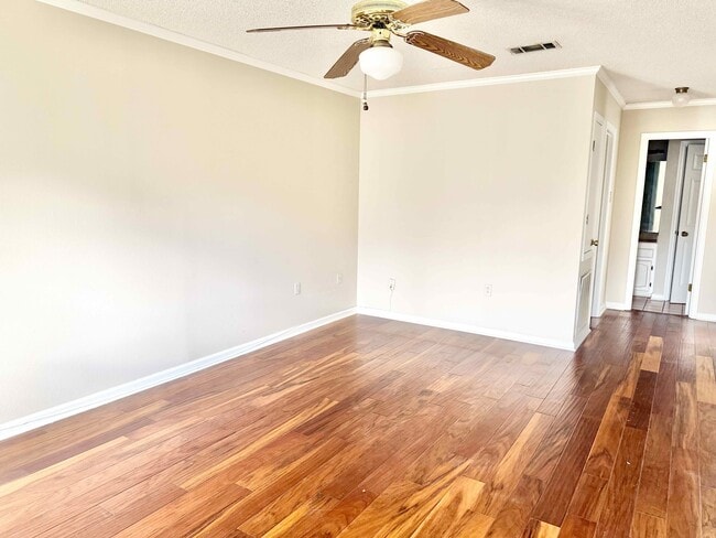 Building Photo - 5124 Stumberg Ln