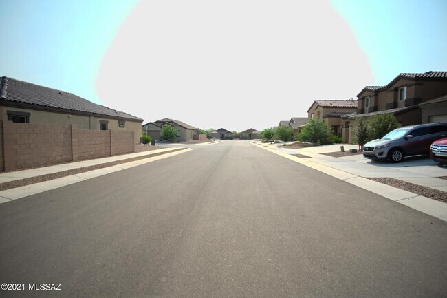 Building Photo - 3462 W Ringtail Den Way