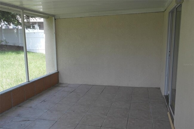 Building Photo - 3120 Summer House Dr
