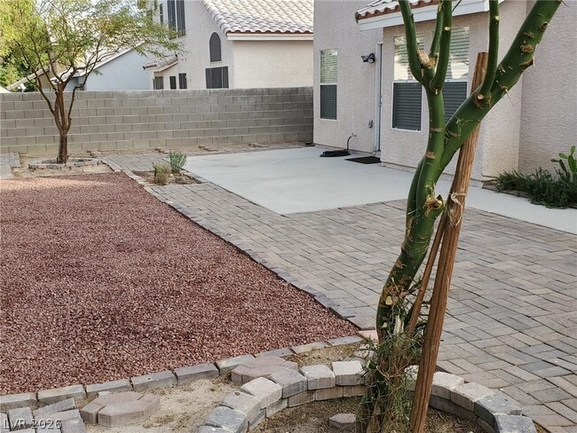 Building Photo - 7512 Pacific Ridge Ave