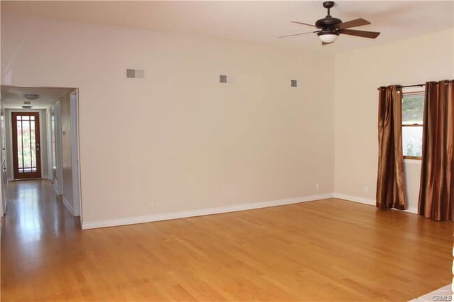 Building Photo - 2 Leatherwood Way