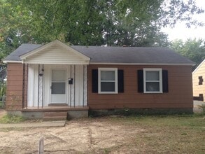 Building Photo - 1445 Luverne St