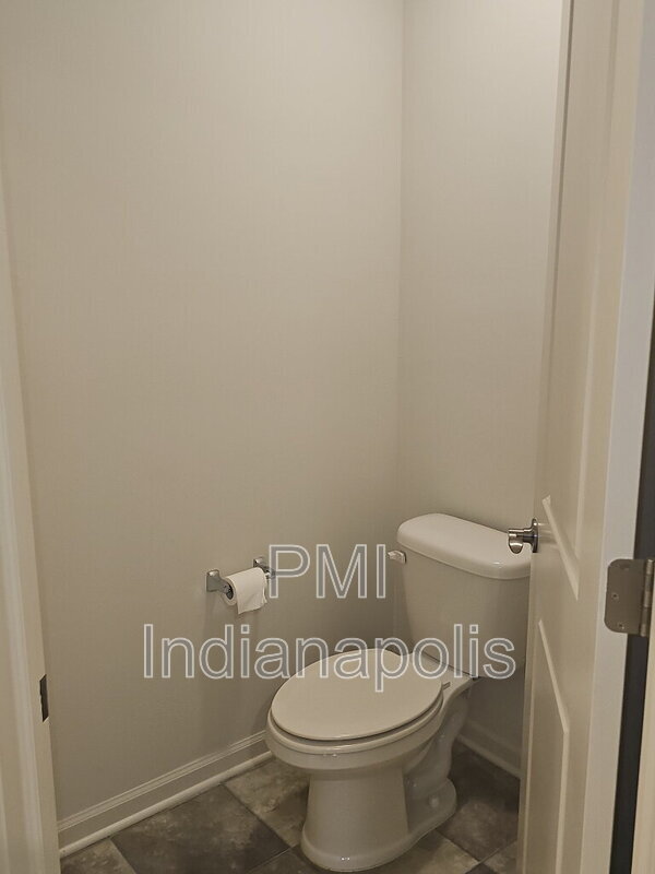 Building Photo - 15364 Staffordshire Wy