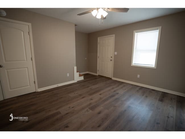 Primary Photo - Forest Home Townhouses - NEWLY RENOVATED -...