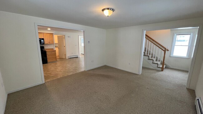 Building Photo - Conventional Style 3 BR Single Family Home...