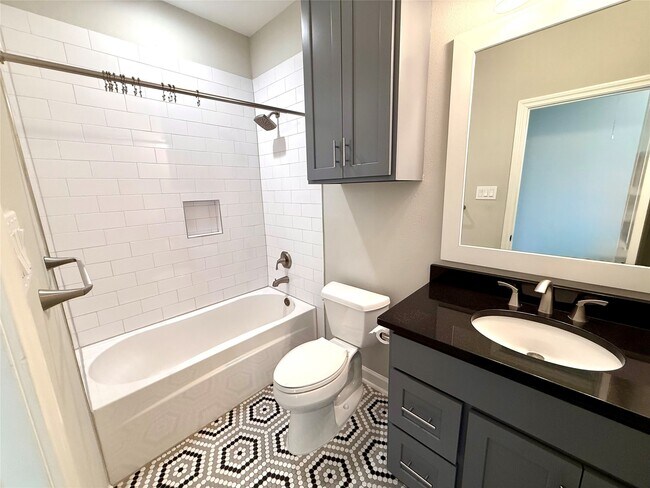 Building Photo - 9206 Anna St