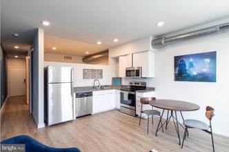 Building Photo - 2120-34 E York St