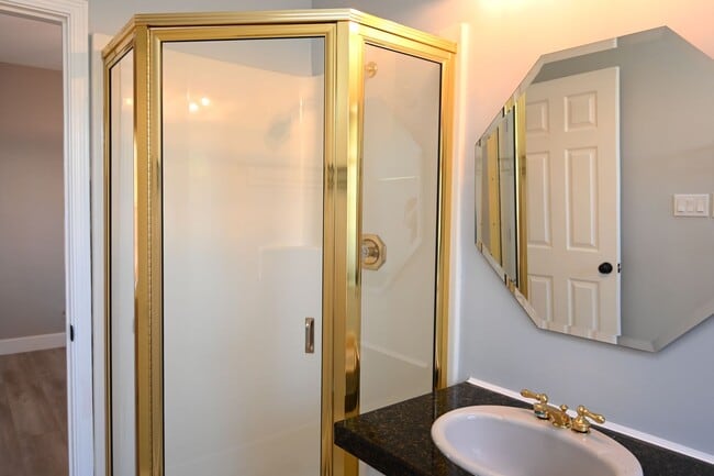 Building Photo - Nice Willow Glen Bungalow, Pet Friendly, 2...