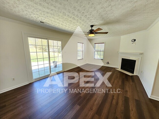 Building Photo - 8705 Trapper Ln