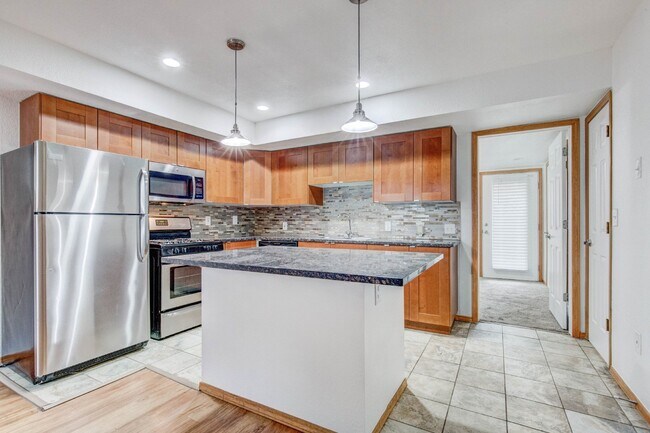 Building Photo - 2535 Spruce St