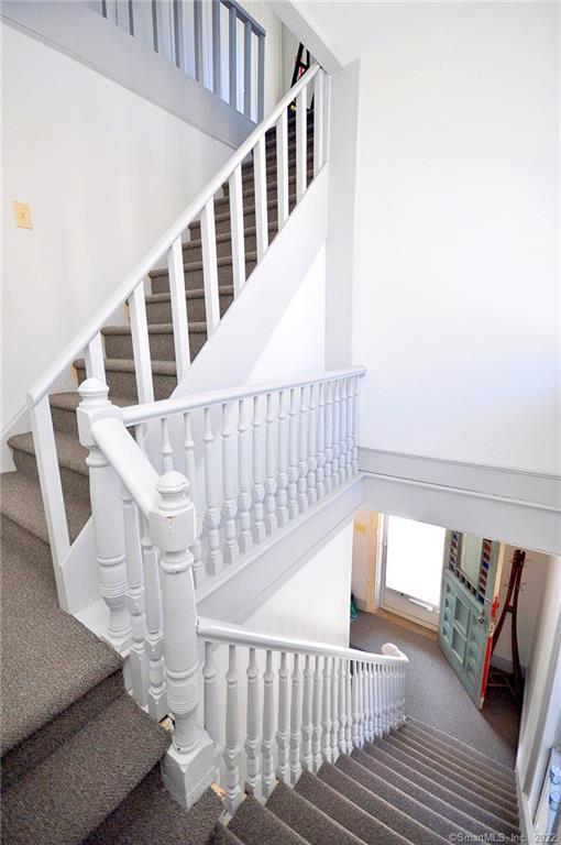 Building Photo - 387 South St