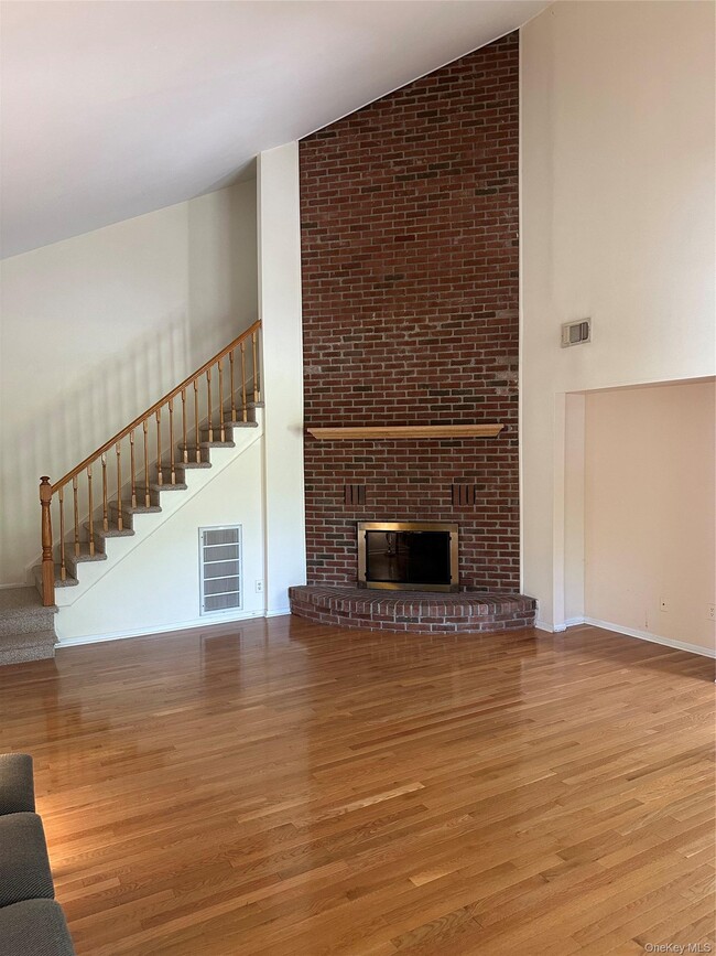 Building Photo - 202 Homestead Village Dr