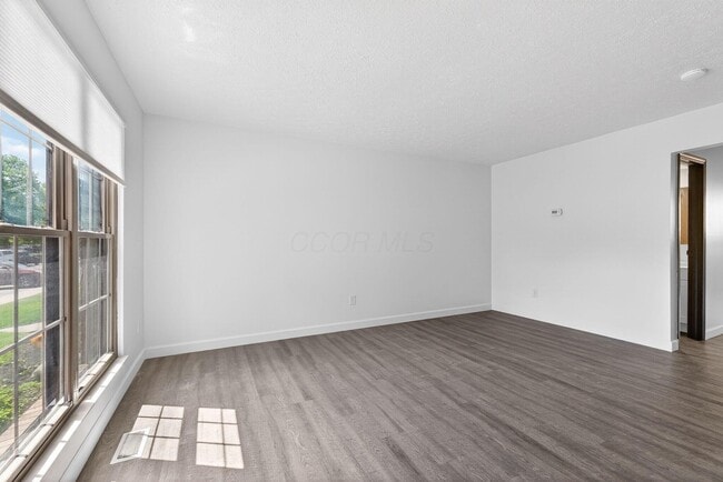 Building Photo - 6477 Brookedge Ct