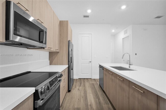 Building Photo - 4422 SW 122nd Ter